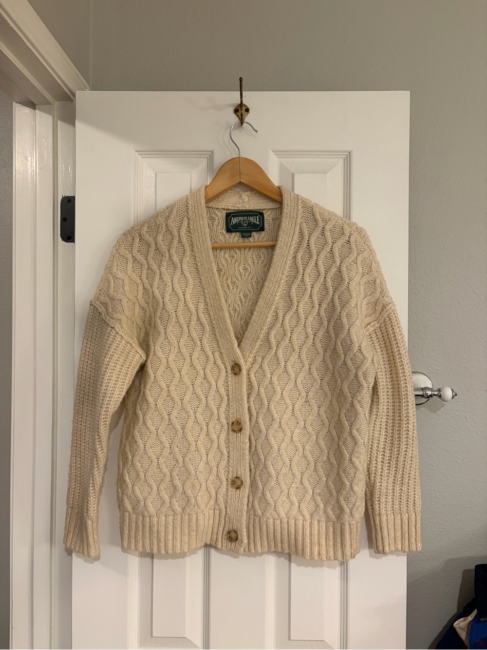American Eagle Vintage Cream Cable Knit Cardigan Sweater XS